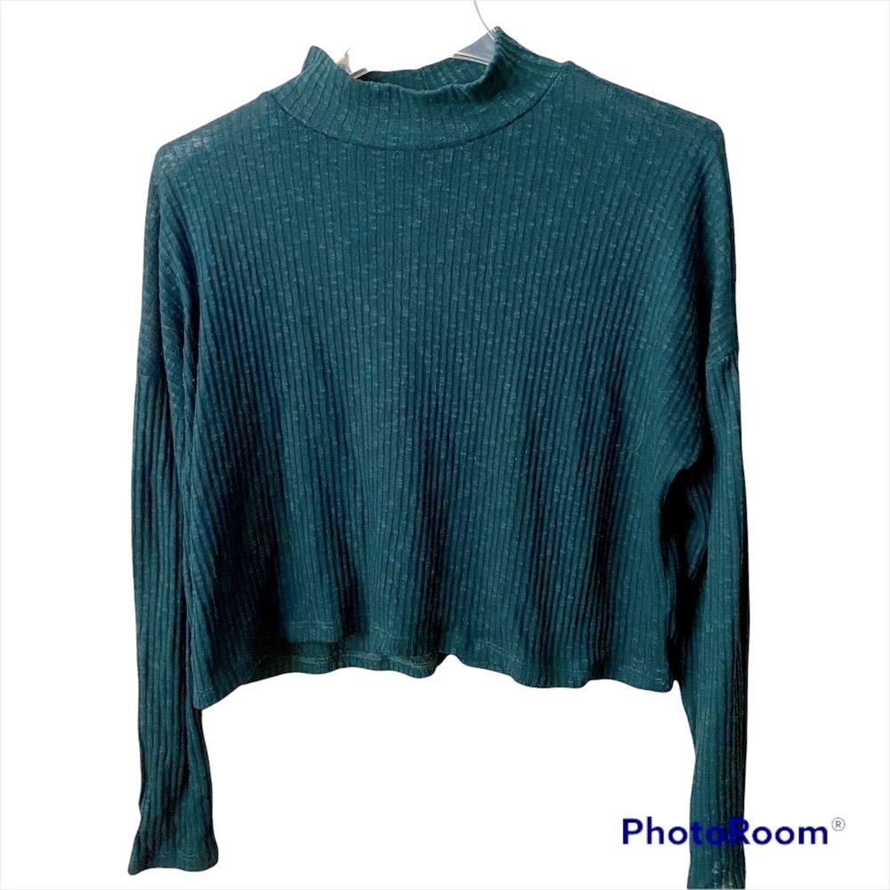 Wild Fable Cropped Mock Neck Top